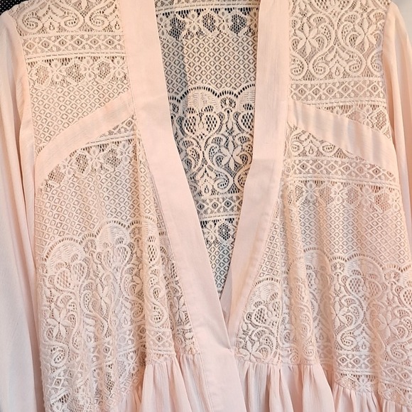 Live & Let Live Lace Kimono Open‎ Front Peplum Top Blouse Pink Bohemian - Picture 6 of 9